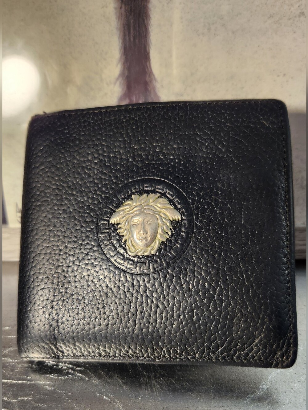 Versace Wallet With Silver Medusa Motif - Picture 3 of 16
